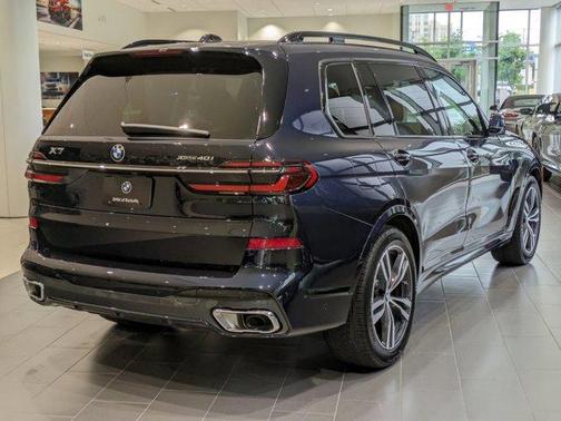 2025 BMW X7 xDrive40i