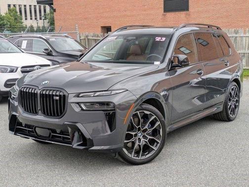 2023 BMW X7 M60i