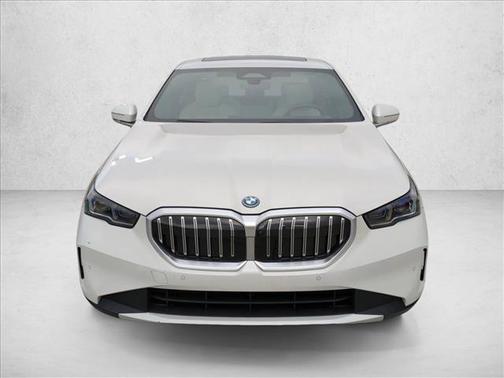 2025 BMW i5 xDrive40