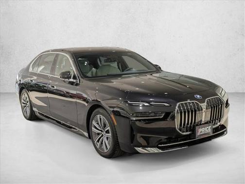 Black Sapphire Metallic 2026 BMW i7 EDrive50