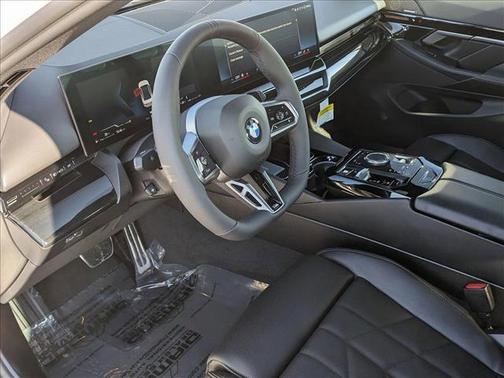 2025 BMW 530 i xDrive