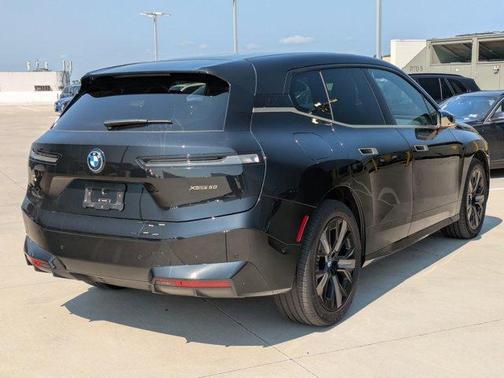 2025 BMW iX xDrive50