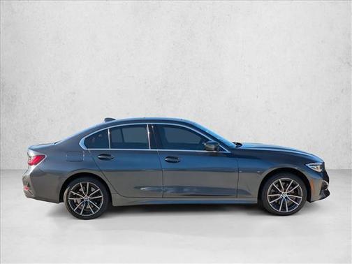 2019 BMW 330 i xDrive