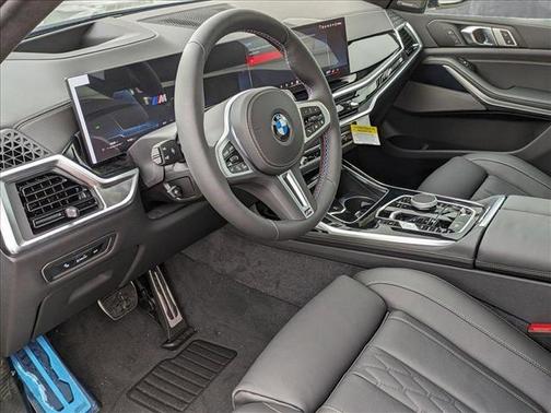 2026 BMW X7 M60i