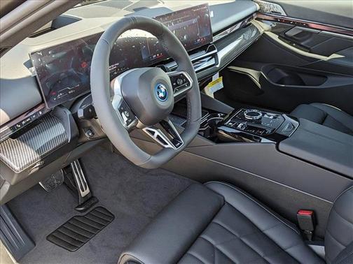 2026 BMW 550e xDrive