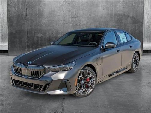 2026 BMW 550e xDrive