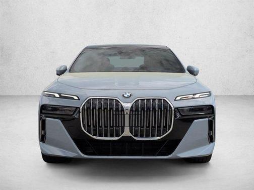Gray Metallic 2025 BMW 740 i xDrive