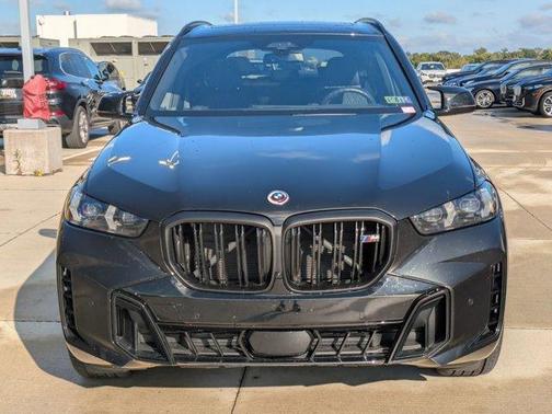 2025 BMW X5 M60i