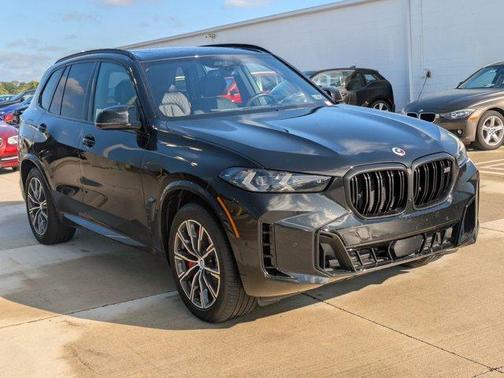 2025 BMW X5 M60i
