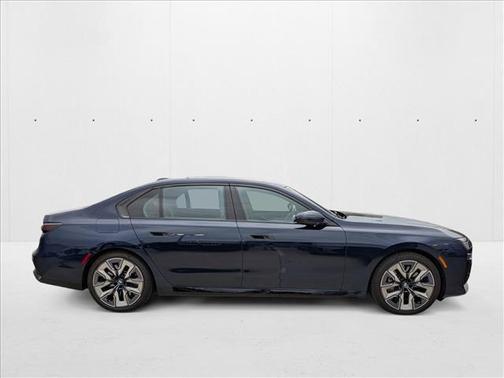 2023 BMW 760 760i xDrive