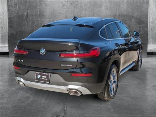 2025 BMW X4 xDrive30i