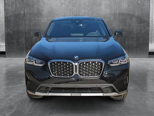 2025 BMW X4 xDrive30i