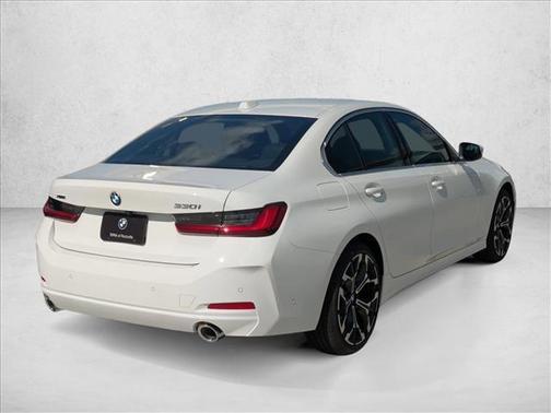 2025 BMW 330 i xDrive