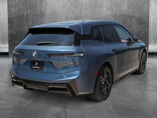 2026 BMW iX M70