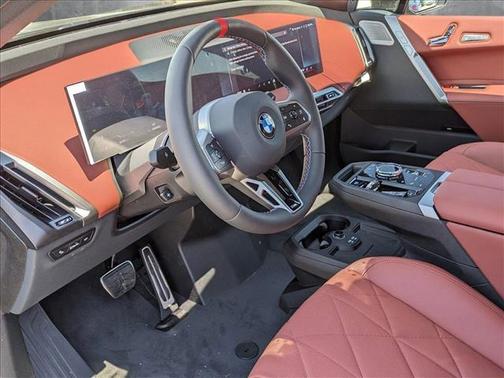 2026 BMW iX M70
