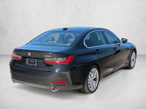 2025 BMW 330 i xDrive