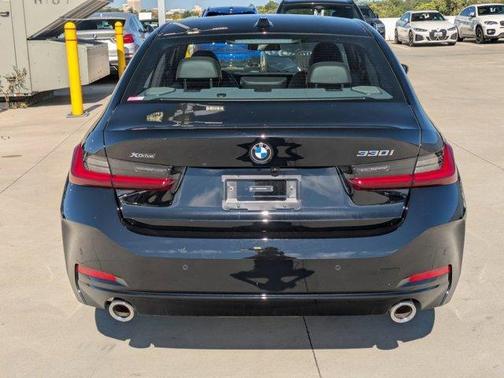2025 BMW 330 i xDrive