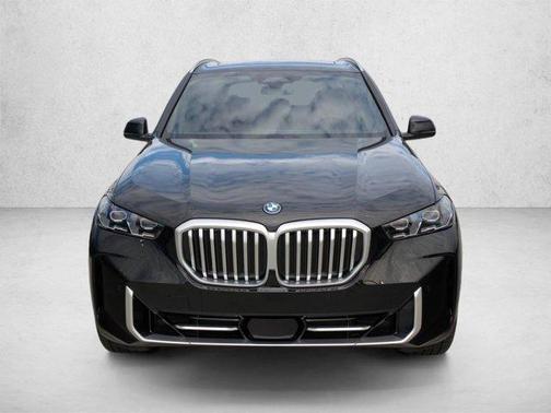 Black Sapphire Metallic 2026 BMW X5 PHEV xDrive50e