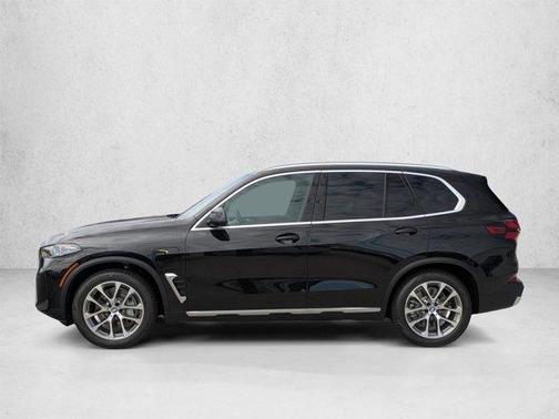 Black Sapphire Metallic 2026 BMW X5 PHEV xDrive50e