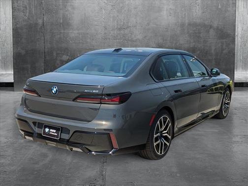 2025 BMW i7 xDrive60