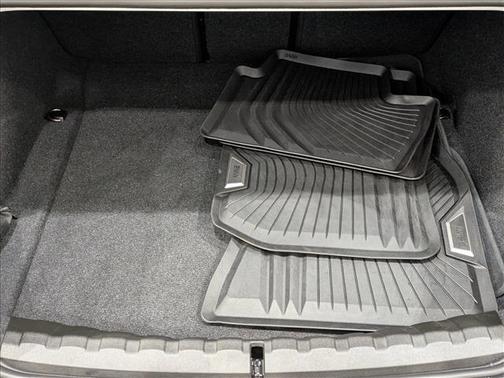 2025 BMW 230 i xDrive