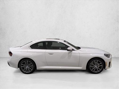 2025 BMW 230 i xDrive