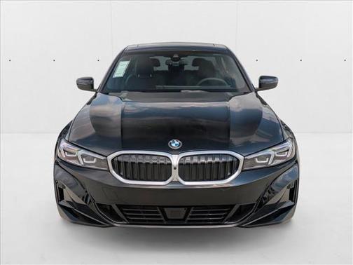 2025 BMW 330 i xDrive