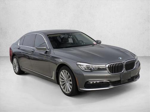 2018 BMW 740 i