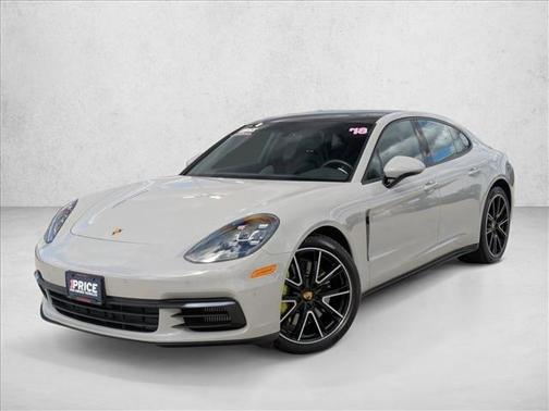 2018 Porsche Panamera 4