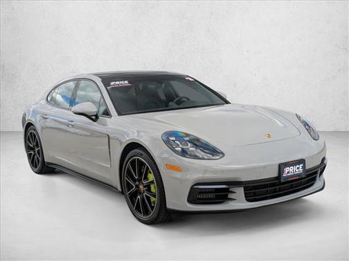 2018 Porsche Panamera 4