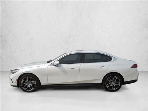 2025 BMW i5 xDrive40