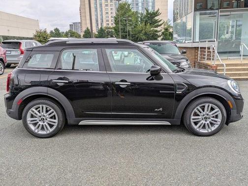 2022 MINI Countryman Cooper