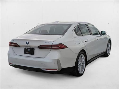 2025 BMW 530 i xDrive