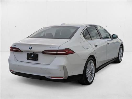 2025 BMW 530 i xDrive