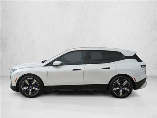 2025 BMW iX M60