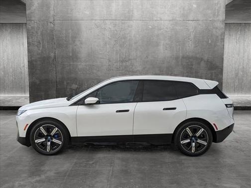 2025 BMW iX M60