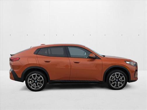 2025 BMW X2 xDrive28i