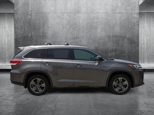 2017 Toyota Highlander Limited Platinum