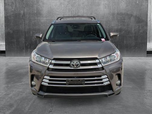 2017 Toyota Highlander Limited Platinum