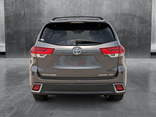 2017 Toyota Highlander Limited Platinum
