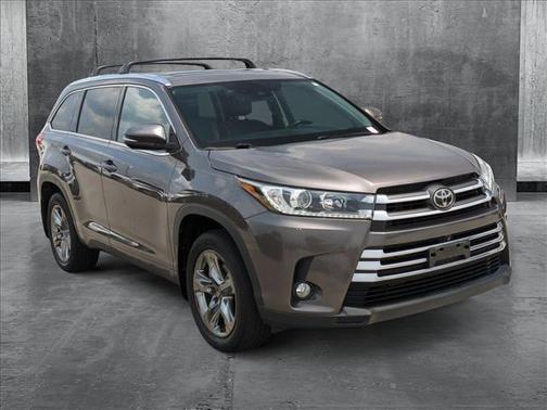 2017 Toyota Highlander Limited Platinum