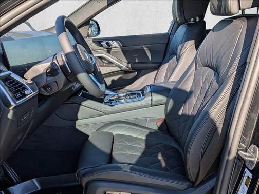 2026 BMW X6 xDrive40i