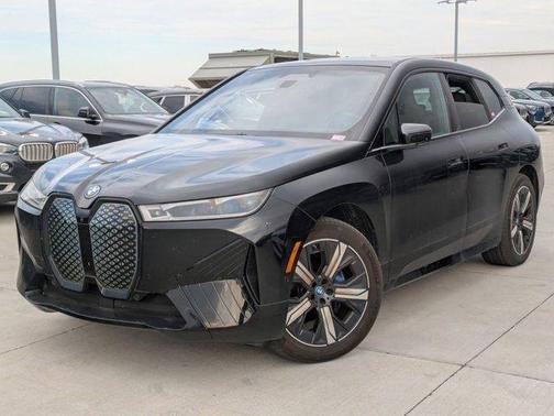 2025 BMW iX xDrive50