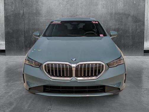 2024 BMW 530 i xDrive