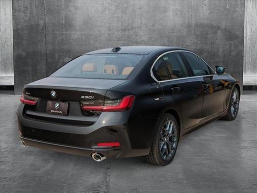 2025 BMW 330 i xDrive