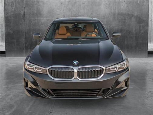 2025 BMW 330 i xDrive