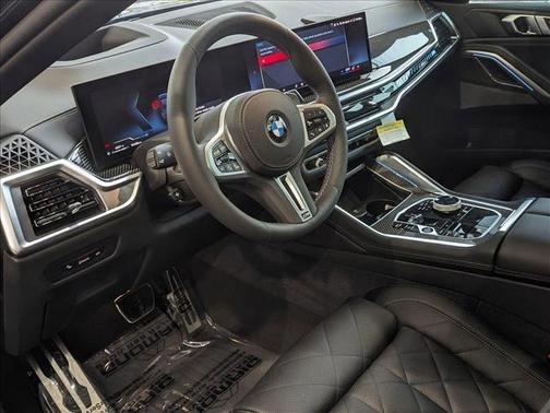 2025 BMW X6 M60i
