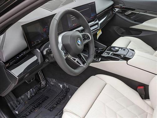 2025 BMW 530 i xDrive