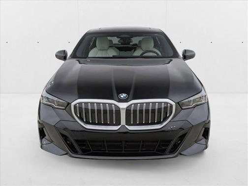 2025 BMW 530 i xDrive