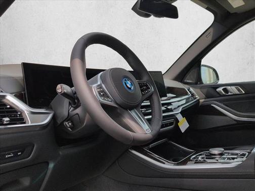 Black Sapphire Metallic 2026 BMW X5 PHEV xDrive50e